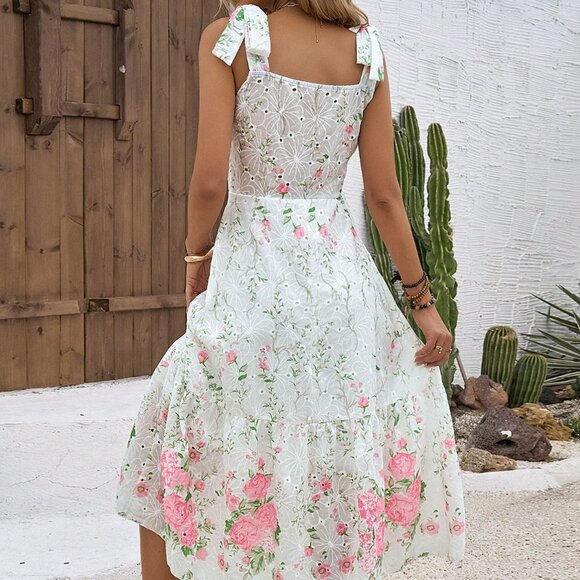 White Boho Women's Floral Square Neckline Ruffle Hem Spaghetti Strap Maxi Dress - Picture 2 of 6